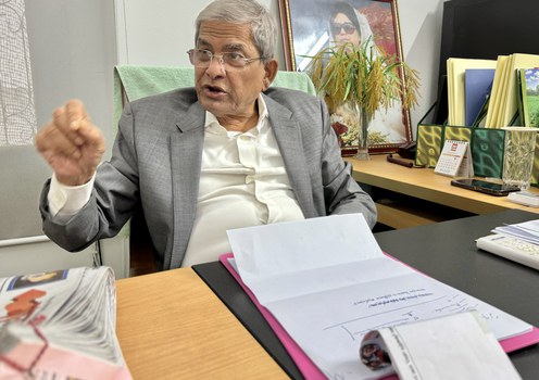 Mirza Fakhrul Islam Alamgir, secretary-general of the Bangladesh Nationalist Party (BNP) talks to BenarNews during an interview at the party chief’s Gulshan office in Dhaka, Nov. 10, 2024.