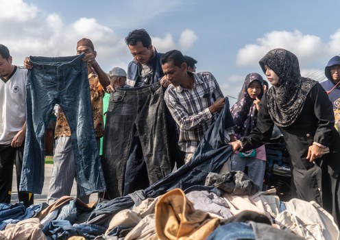 In southern Thailand, vintage US items drive market boom for used clothes