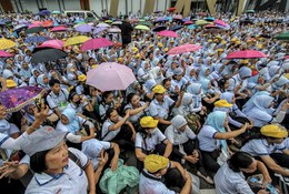 Mengapa Sritex, raksasa tekstil Indonesia, bisa runtuh?